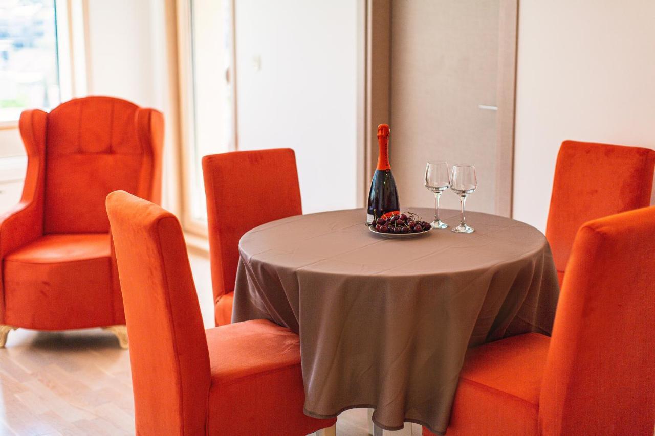 Montesun Fontana Apartments Budva Luaran gambar