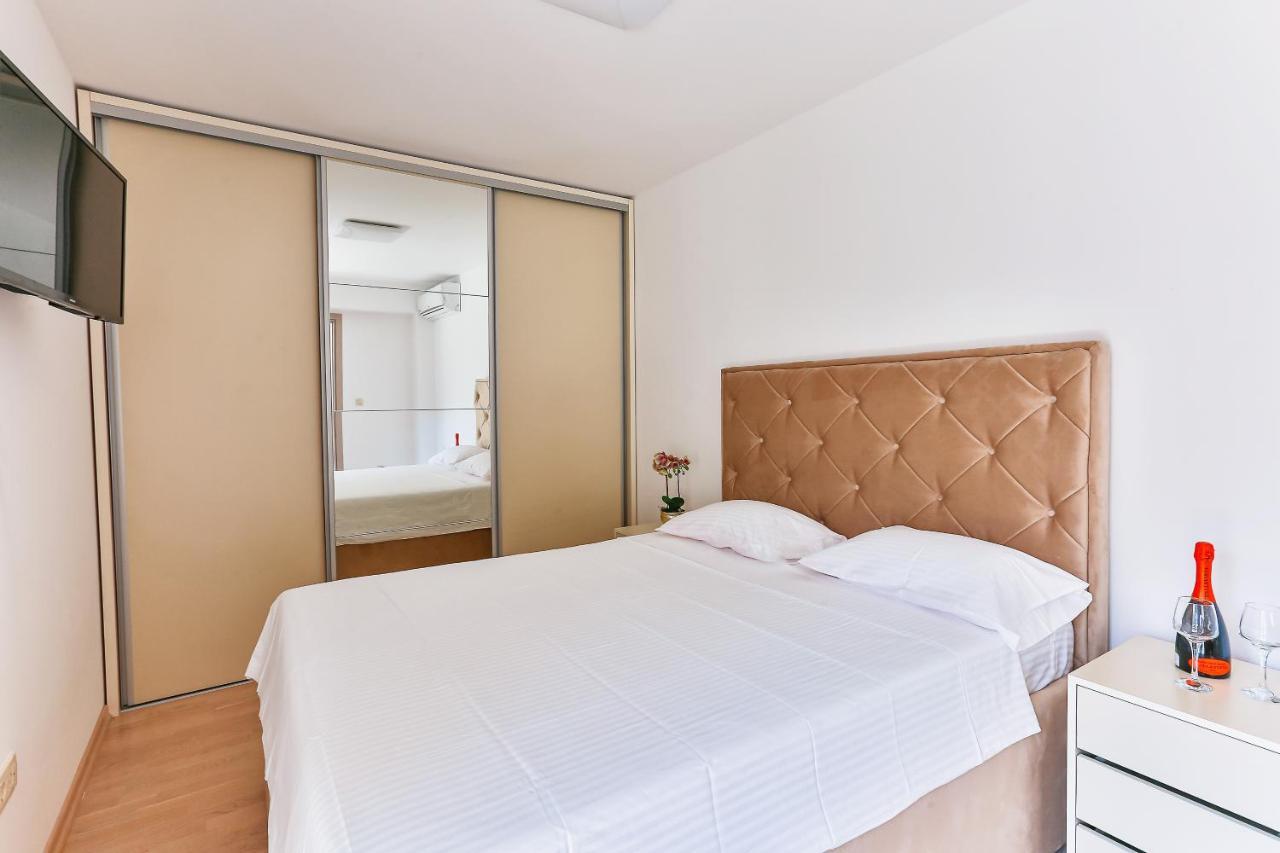 Montesun Fontana Apartments Budva Luaran gambar