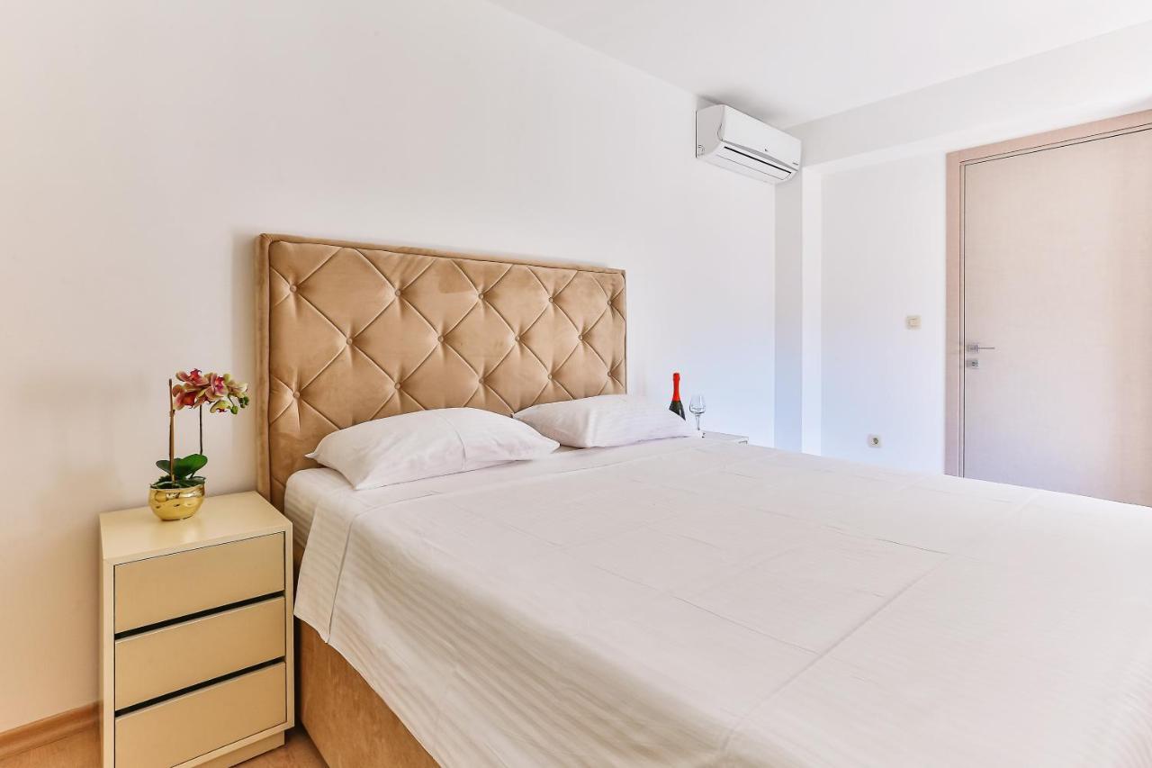 Montesun Fontana Apartments Budva Luaran gambar