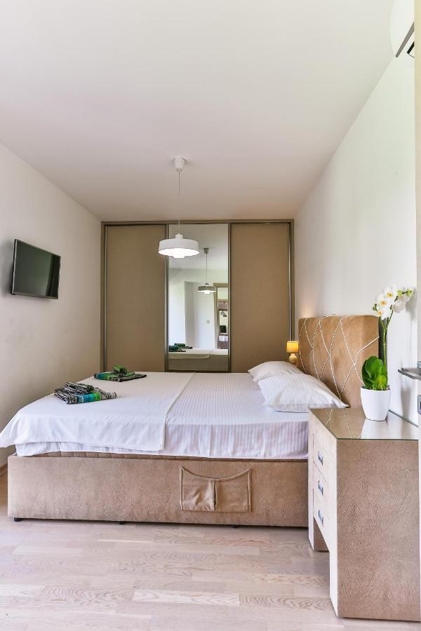 Montesun Fontana Apartments Budva Luaran gambar