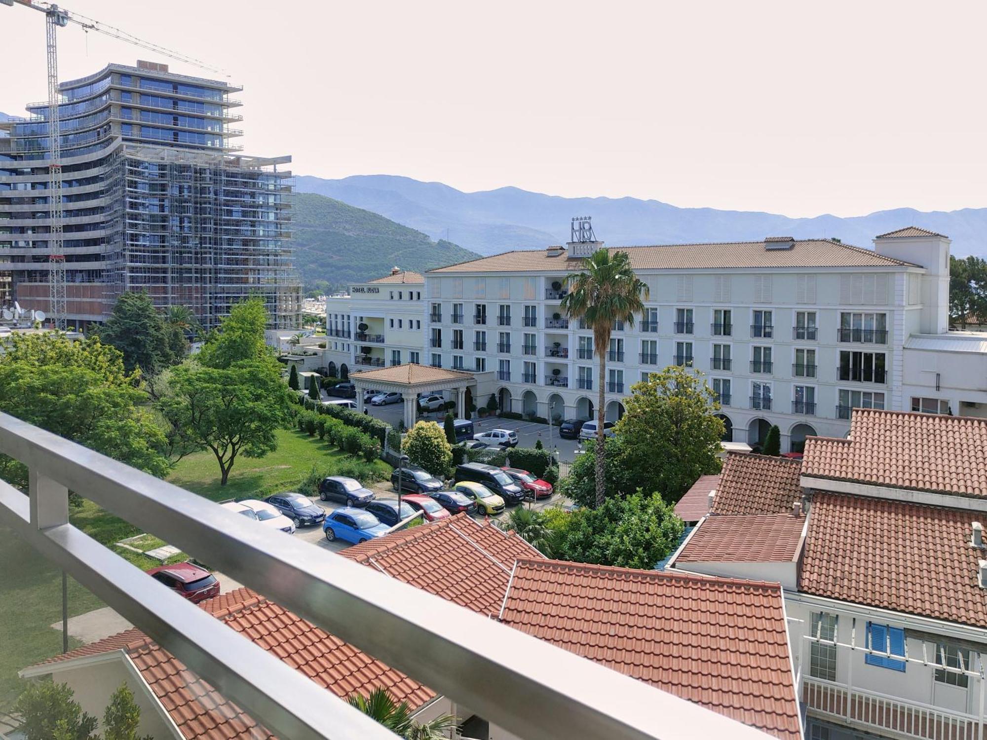 Montesun Fontana Apartments Budva Luaran gambar