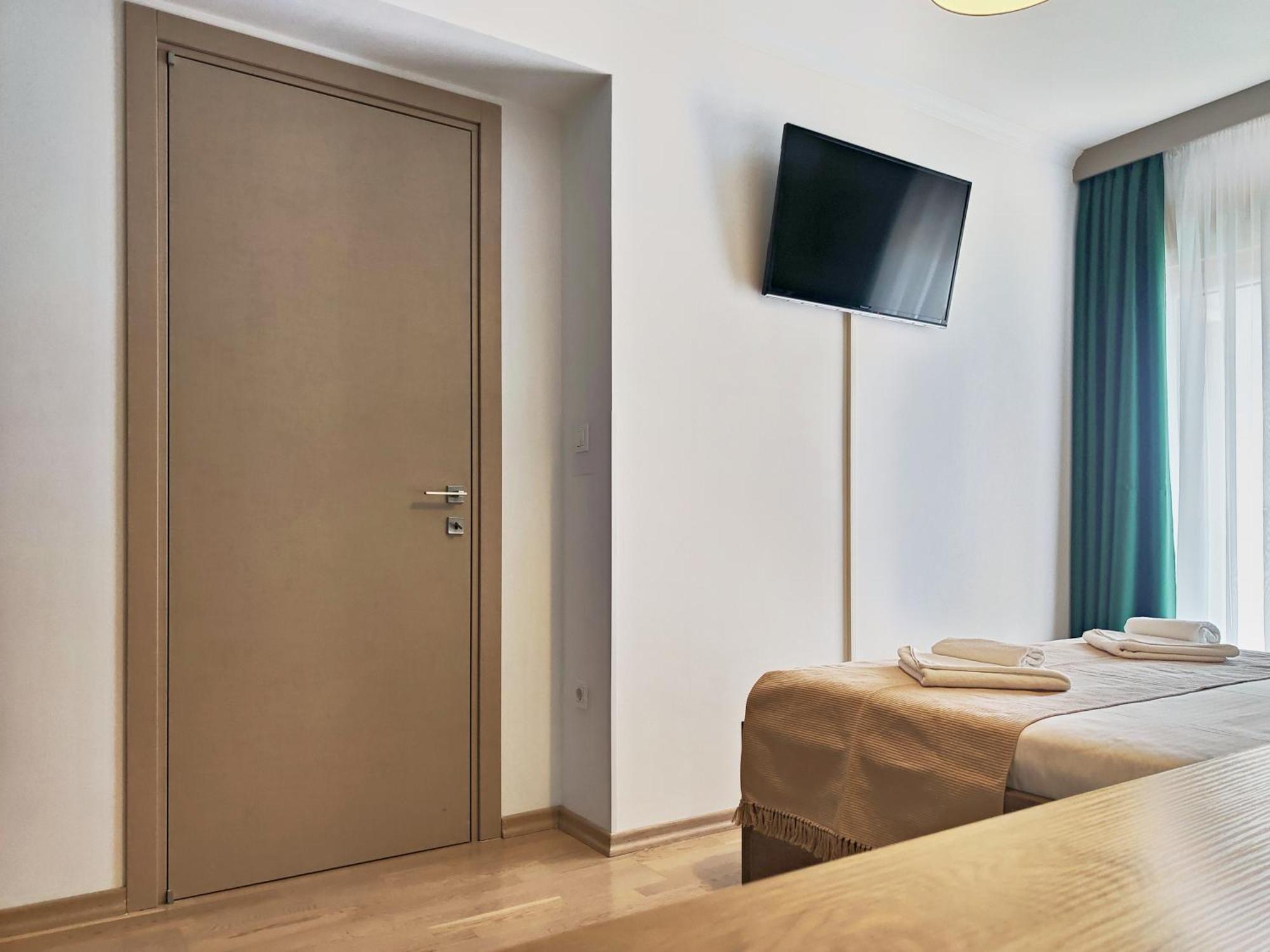 Montesun Fontana Apartments Budva Luaran gambar