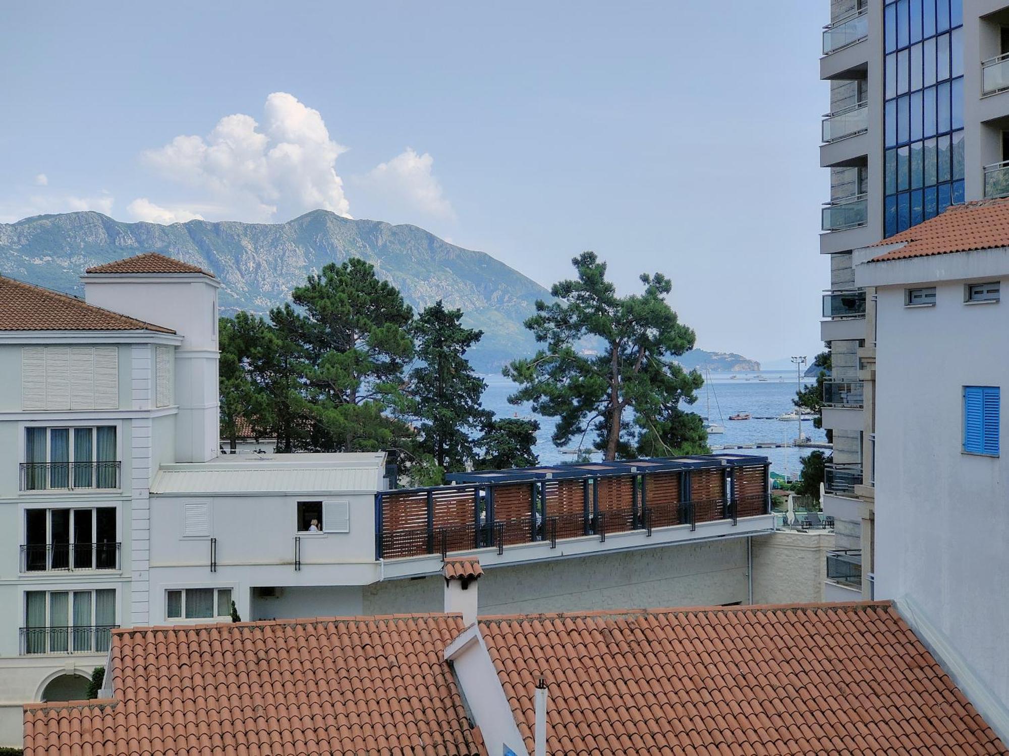 Montesun Fontana Apartments Budva Luaran gambar