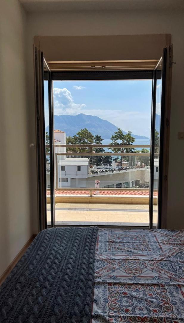 Montesun Fontana Apartments Budva Luaran gambar