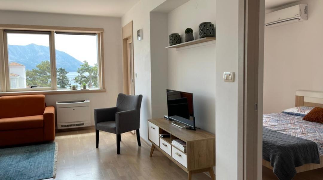 Montesun Fontana Apartments Budva Luaran gambar